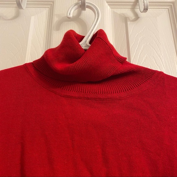 Jessica Sport - Turtleneck Sweater - Picture 2 of 11